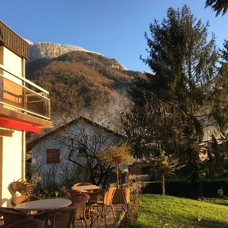 Au Pied Du Vercors Tout Est Permis La Riviere  Exterior photo