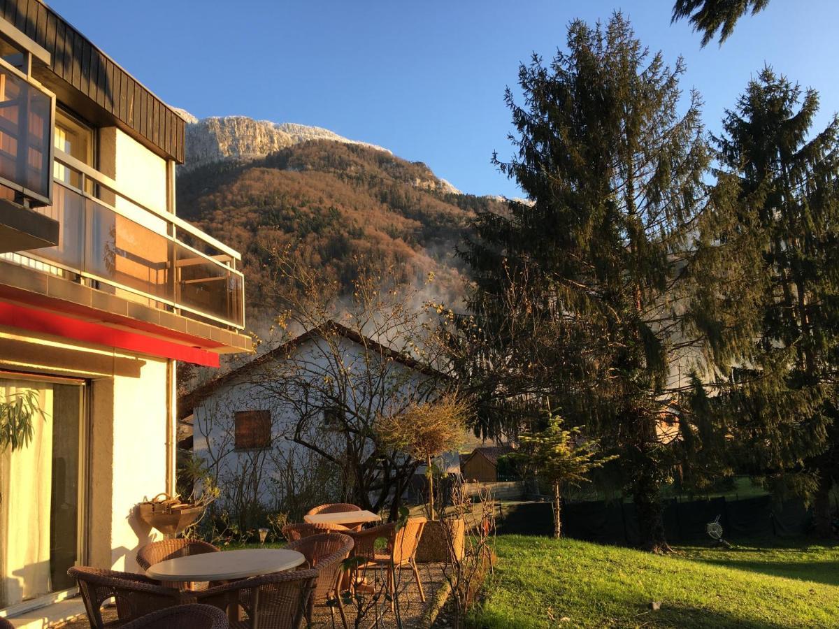 Au Pied Du Vercors Est Permis *